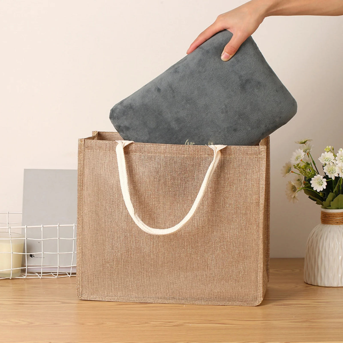 Linen bag Hand-painted cotton sacks Jute portable imitation sacks Linen bags Shopping bags Laminated bags