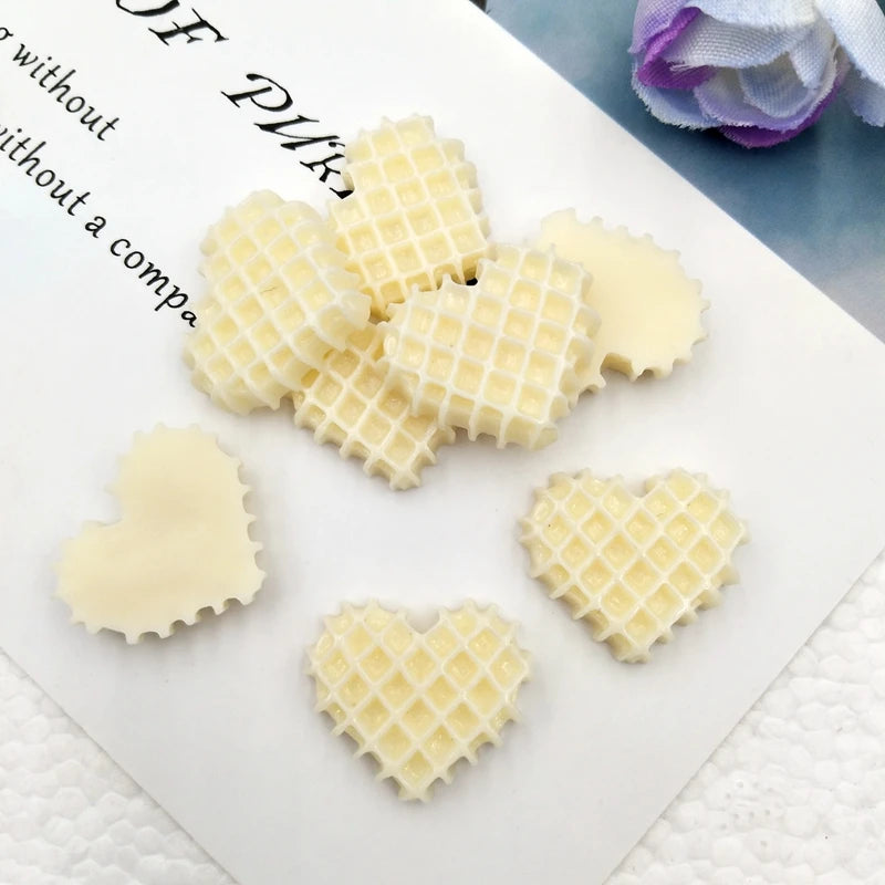 10pcs/lot Food Cabochon Cute Resin Heart-Shaped Biscuit Flat back For Scrapbooking Craft Embellishment Mobile Decoration