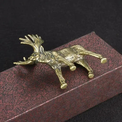Creative Crafts Solid Brass Elk Statue Vintage Animal Moose Figurine Desk Ornaments Tea Pet Table Decoration Crafts Accessori