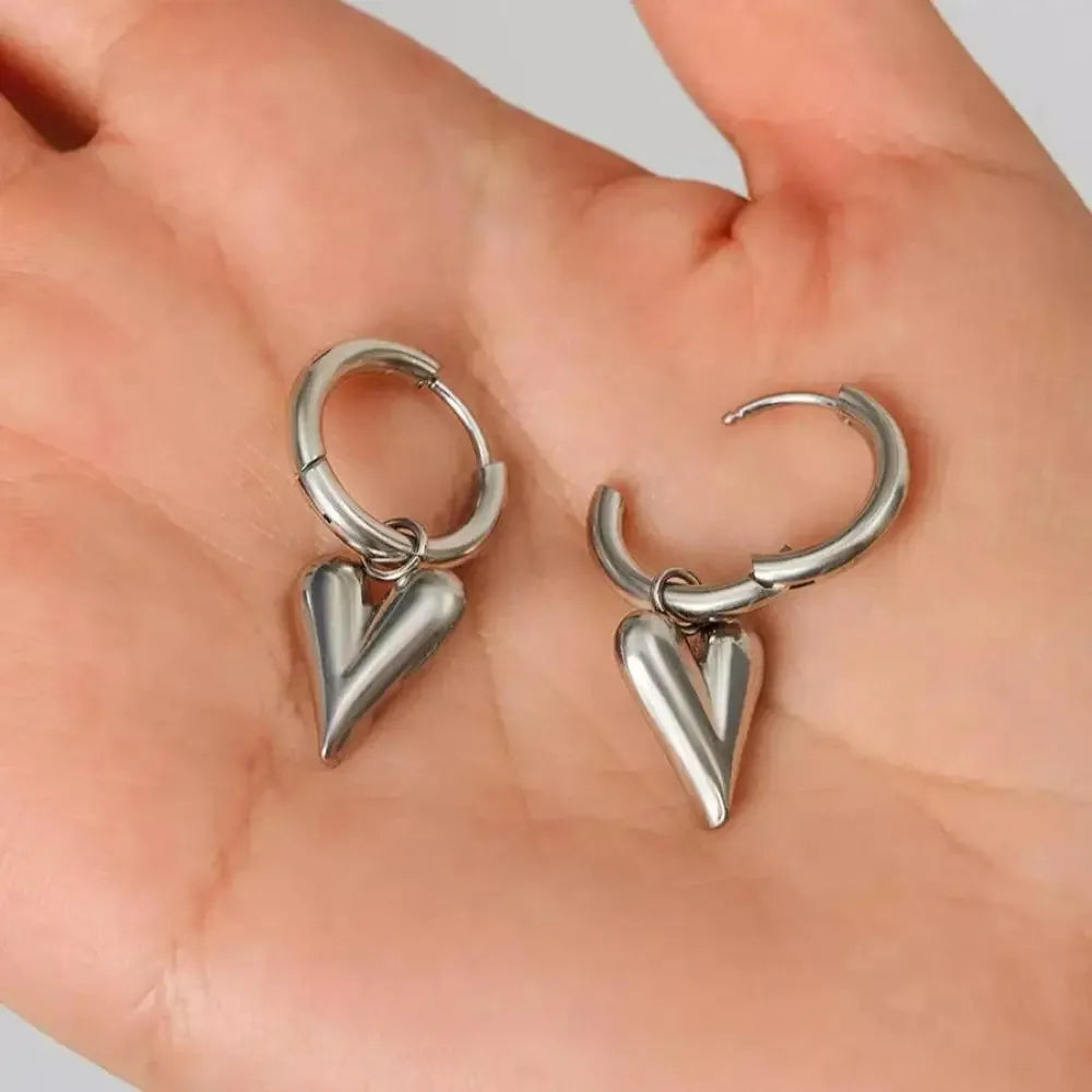 Punk Peach Heart Pendant Earrings for Women Silver Color Simple Fashion Geometric Circular Ear Buckle New Trendy Jewelry Gift