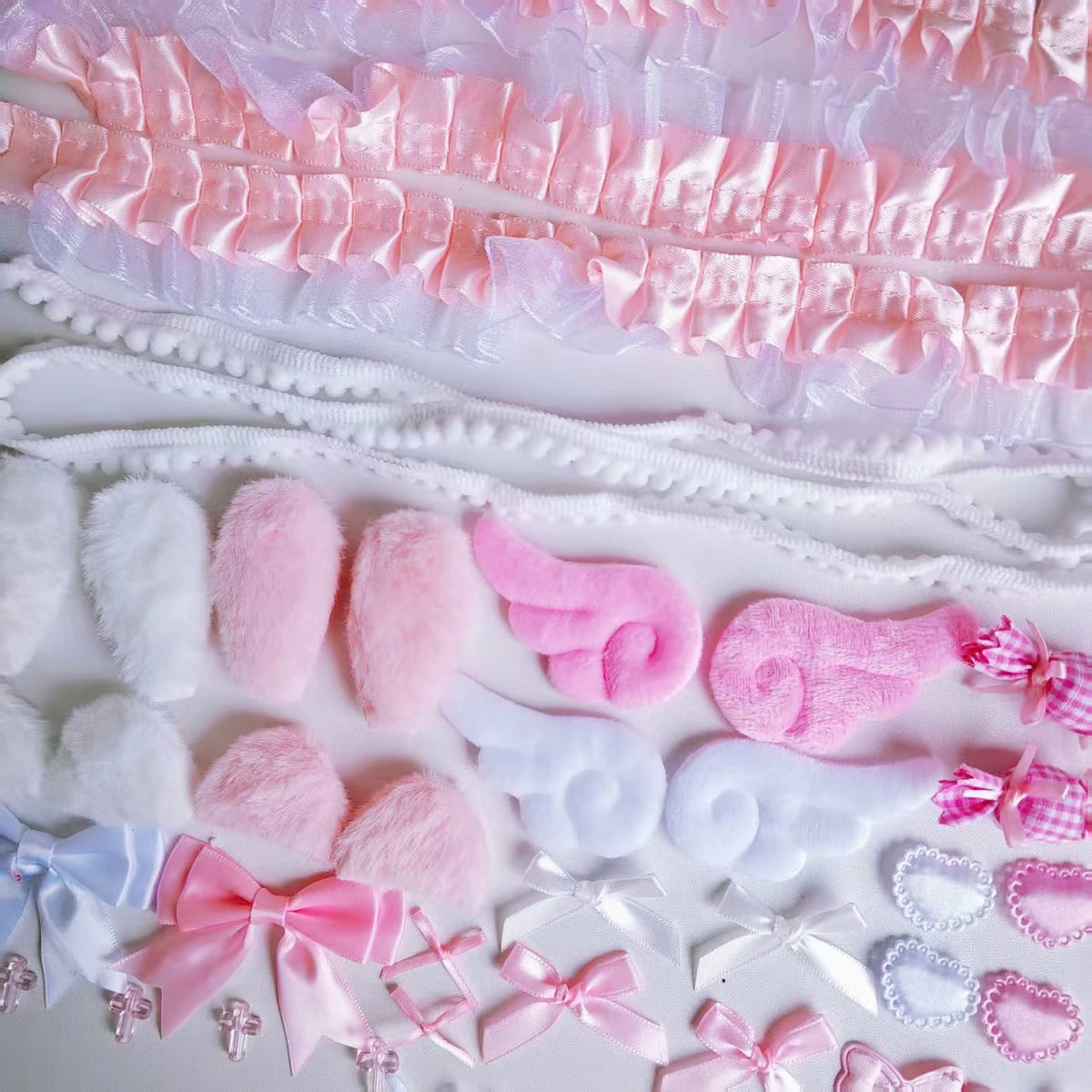 40 Pieces of Lace Handmade Material Kit, Lace Plush Bunny Ears, Angel Wings Accessories, Clothing Accessories, Heart and Star