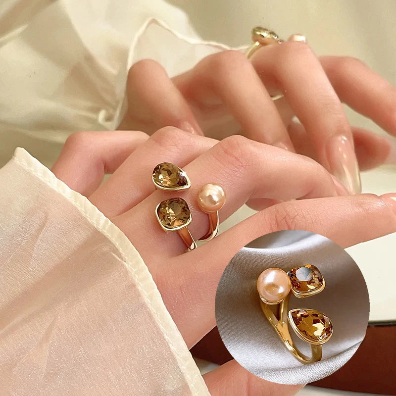European and American Retro Metal Geometric Rhinestone Contrasting Open Rings For Women‘s Trendy Jewelry Finger Accessorioes 