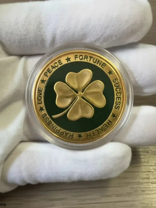 Lucky Four Leaf Clover Painted Coin 4cm Round Metal Souvenir Challenge Commemorative Coin for Home Decor