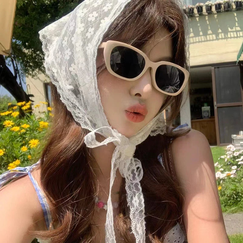 Lace Flower Elegant Temperament Lace Female Flower White Sweet Triangle Scarf Thin Breathable Ribbon Artistic Style Travel Ph