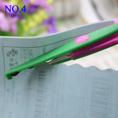 1 Pc Handmade Children DIY 6 Patterns Album Lace Scissors Card Photo Pattern Scissors Cartoons Lace Scissors - green