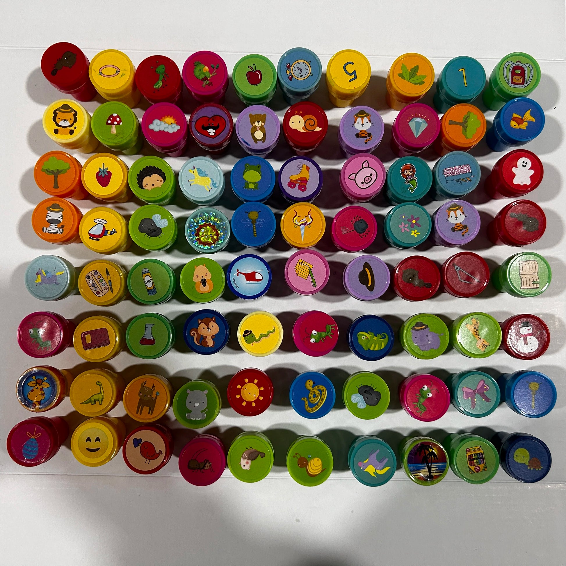 20pcs Assorted Stamps for Kids Self-ink Stamps Children Toy anima Smiley Face Seal Scrapbooking DIY Painting Photo Album Deco