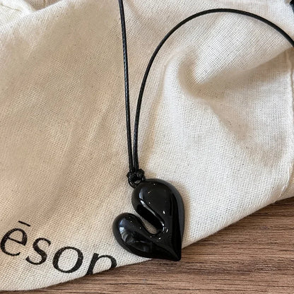 LATS Red Heart Pendant Necklace Vintage 80s Aesthetic Love Inspired Choker New Fashion Romantic Heart Necklace for Women - 77