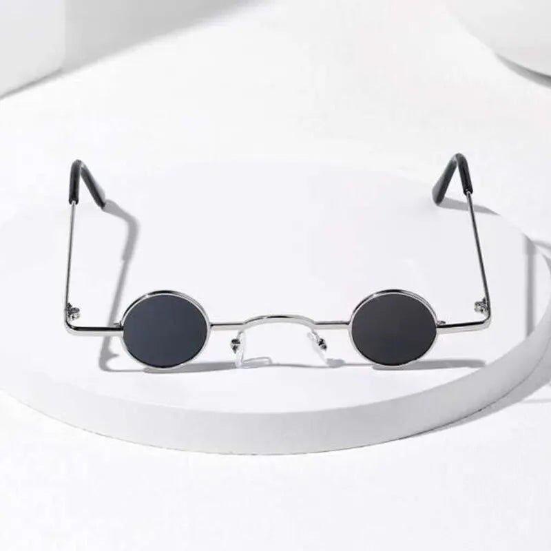 Vintage Rock Punk Man Sunglasses Classic Small Round Sunglasses Women Wide Bridge Metal Frame Black Lens Driving Eyewear - si