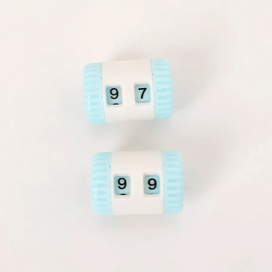 Manual Handheld Knitting Stitch Counter with Plastic Needles for Crochet Yarn Craft & Sewing Tools