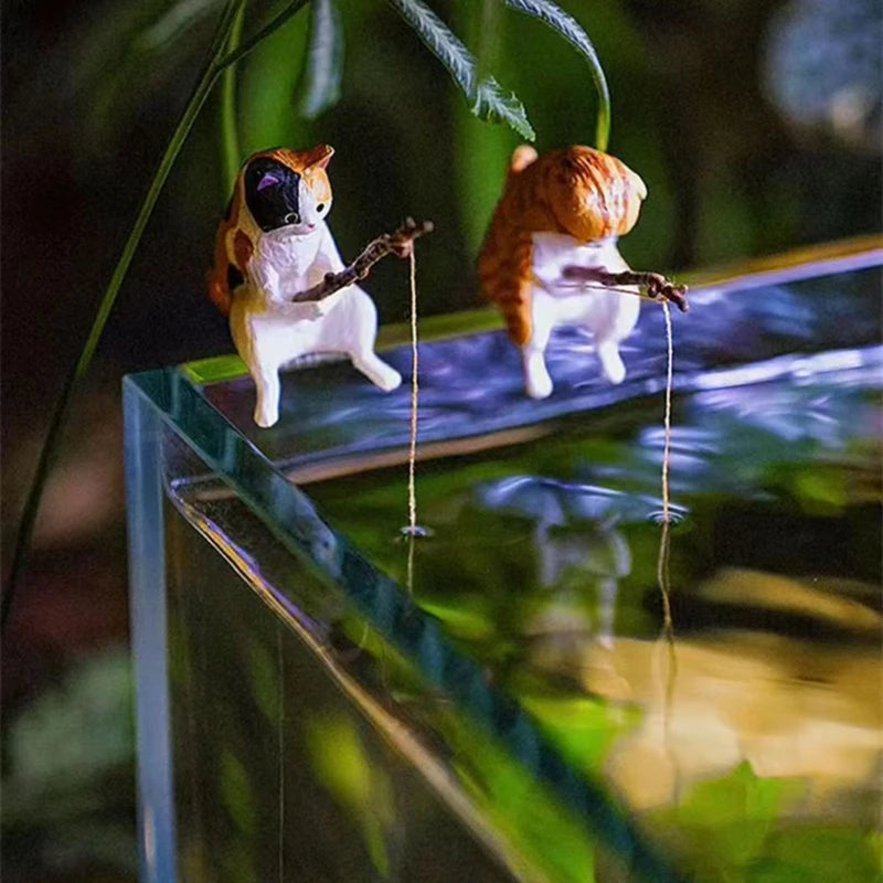 Fish Landscaping Fishing Cat Ornaments Mini Resin Figurine Cartoon Cat Statue for Home Office Aquarium Decoration