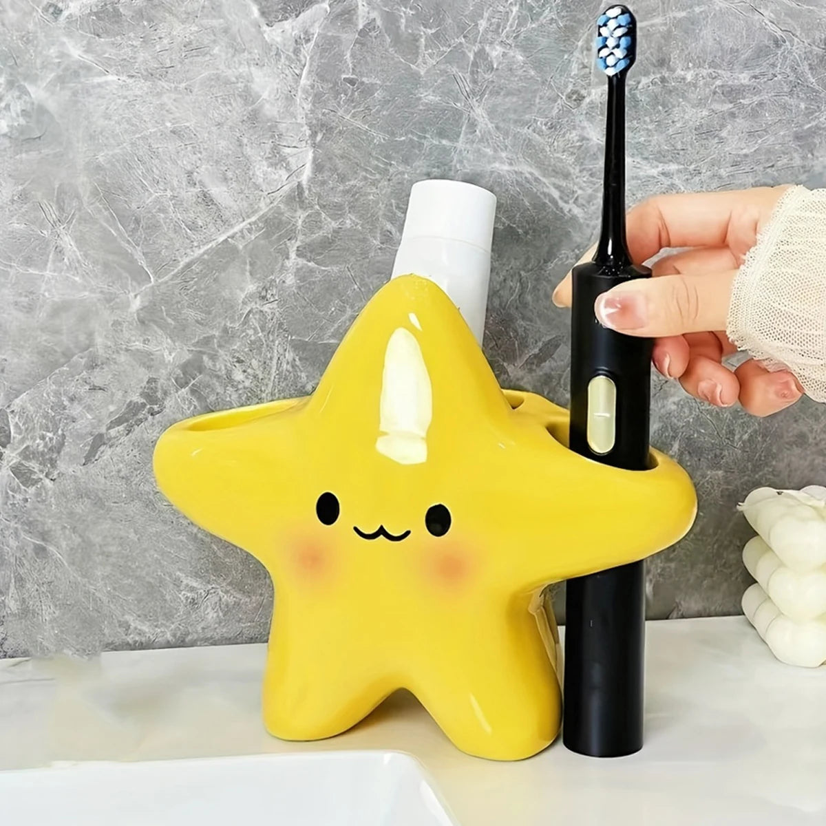 Cute Star-Shaped Toothbrush Holder Freestanding Bathroom Organizer with Cute Face Design, Space-Saving Toothbrush & Toothpast