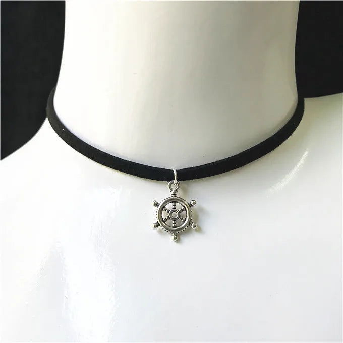 90's Inspired Gothic Lolita Punk Choker Necklace Black Velvet Suede Steampunk Torques Jewelry Statement Colar Christmas Gift 
