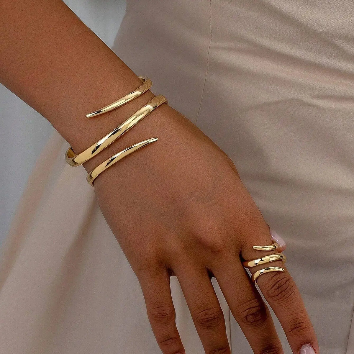 European and American Thick Bracelet and Ring Jewelry Set for Women Gold Color Geometric Line Bracelet Ring Combination Set G