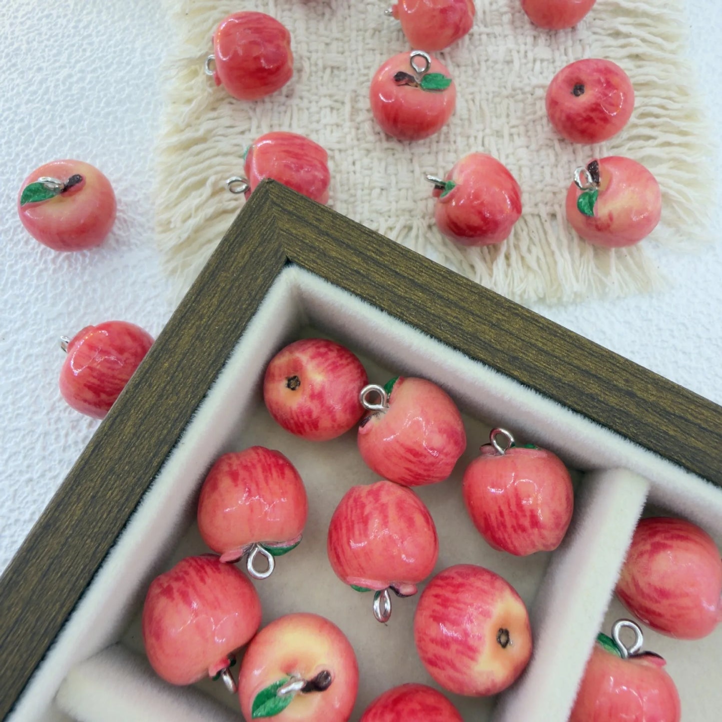 5Pcs 14x15MM 3D Resin Simulation Apple Charms Fruit Pendant Spacer Loose Beads For DIY Jewelry Bracelet Earrings Accessories