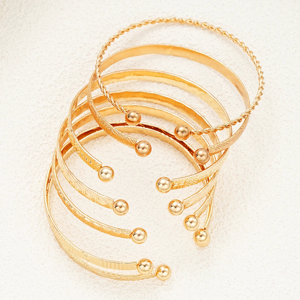 7 Pcs/Set Punk Gold Color Bracelets for Women Streetwear Goth Heart Prints Metal Design Open Bangle Fashion Jewelry Gifts 202