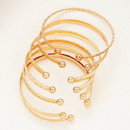 7 Pcs/Set Punk Gold Color Bracelets for Women Streetwear Goth Heart Prints Metal Design Open Bangle Fashion Jewelry Gifts 202