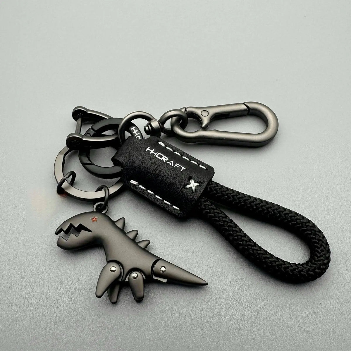 Motorcycle Decoration Accessories and Car Keychain Single Leather Woven Rope Metal Keychain Handbag Pendant Small Gift - Styl