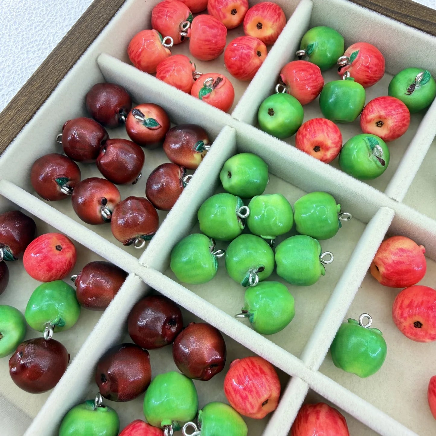 5Pcs 14x15MM 3D Resin Simulation Apple Charms Fruit Pendant Spacer Loose Beads For DIY Jewelry Bracelet Earrings Accessories