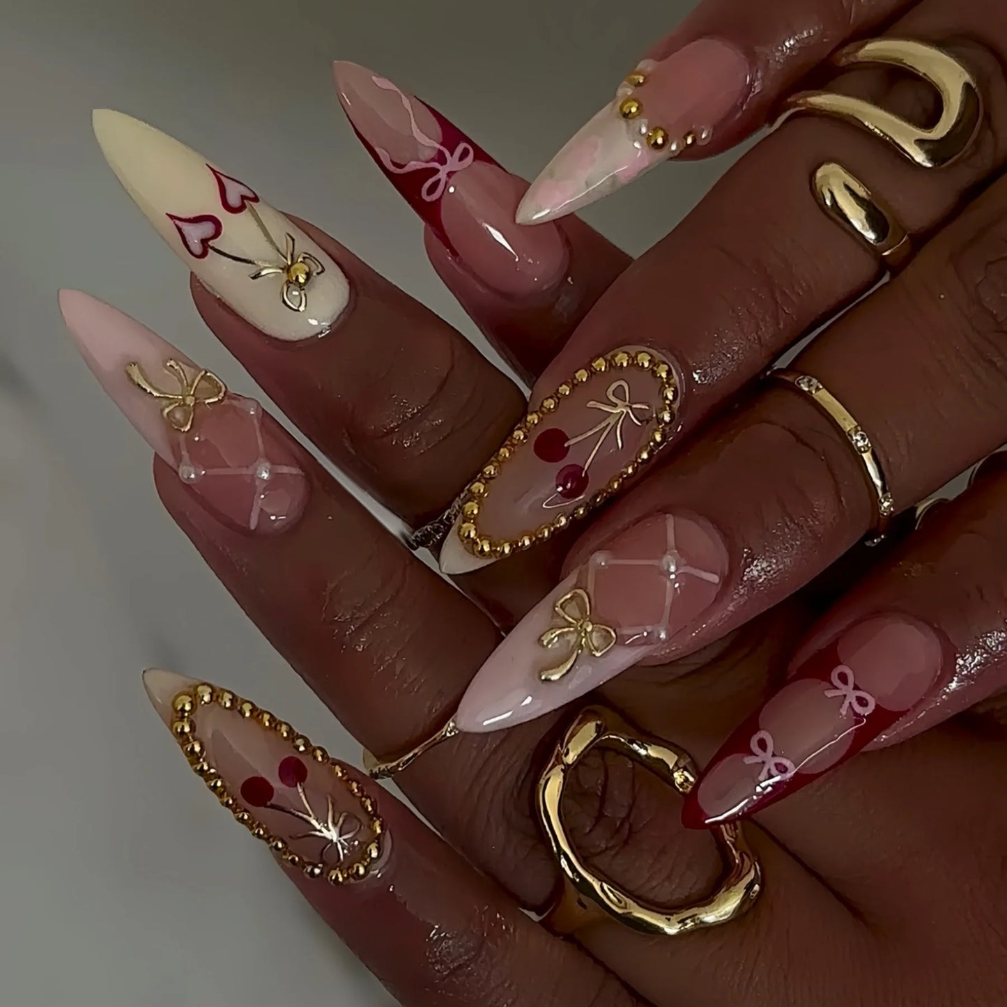 24Pcs Short Round Almond Lovely False Nails Full Cover Fresh Cartoon Fruit Pattern Designs Wearing Nails Art French Summer Na