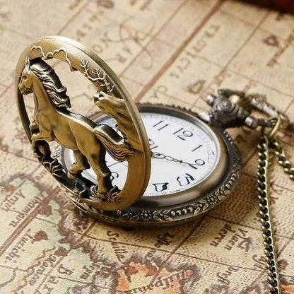 Vintage Bronze Hollow Horse Animal Design Quartz Pocket Watch With Necklace Gift Fashion New Men Women Exquisite Watches