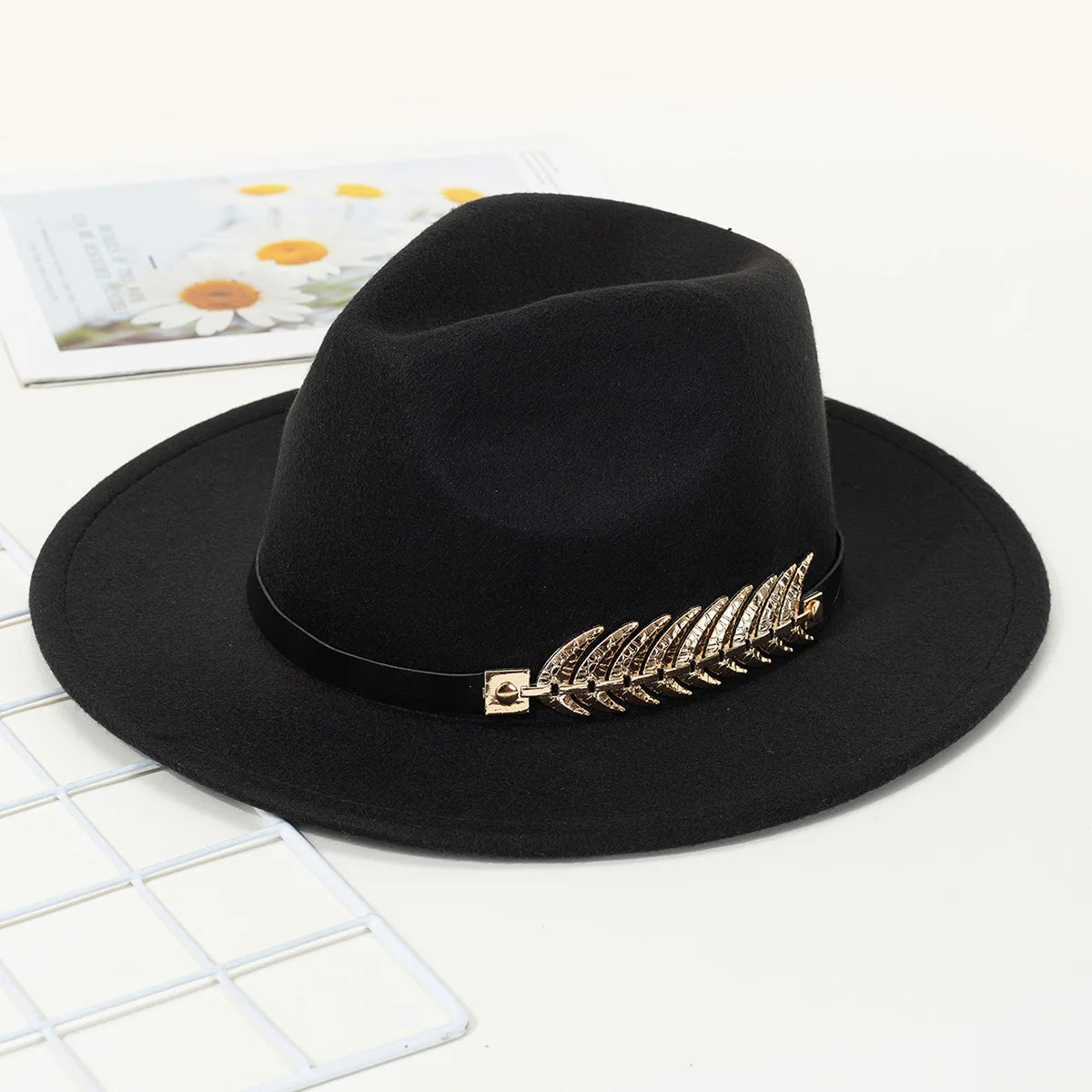 European and American foreign trade leaf decoration women's woolen hat jazz hat autumn and winter Korean version of the Briti
