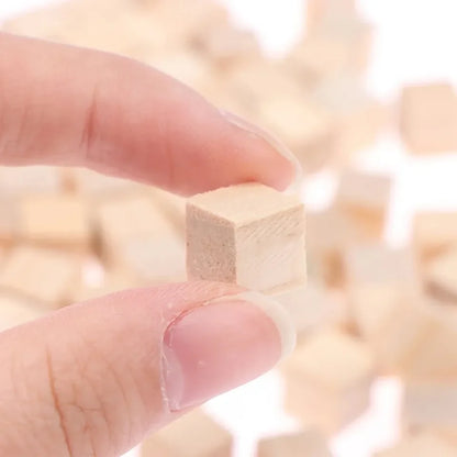 400 pieces of small wooden cubes 1X1cm (0.4X0.4 inch) wooden cubes-natural pine blocks-for DIY