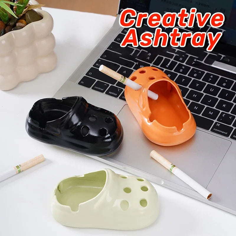 Creative Cute Hole Shoe Ashtray, Flame Retardant PP Material+anti Fly Ash, Suitable for Home/office/hotel Panoramic View