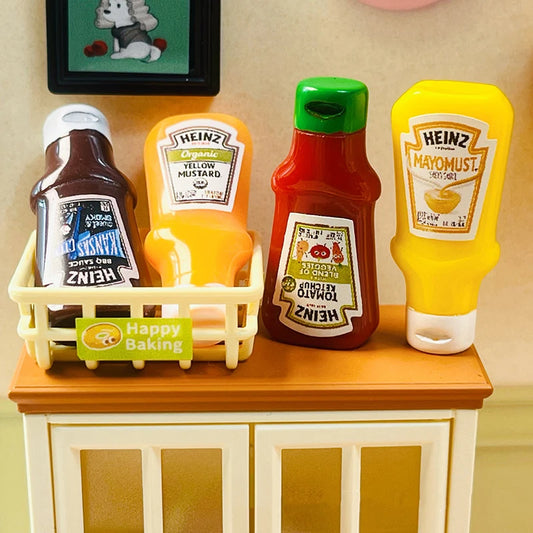 4Pcs Dollhouse Miniature Strawberry Sauce Jam Jar Kitchen Food Accessories For Dolls House Decorations Kids Toys Gift