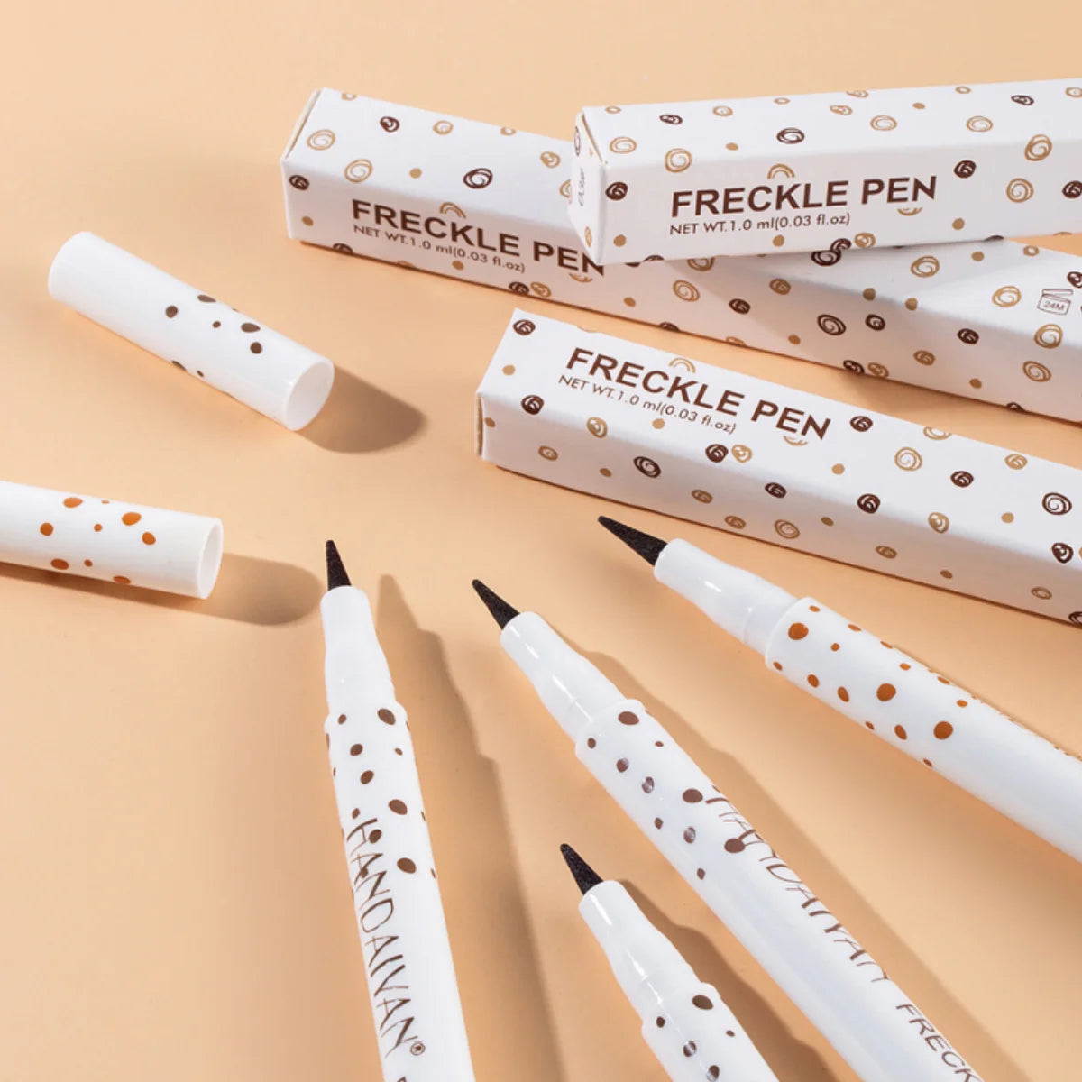 HANDAIYAN Natural Fake Freckle Pen Quick-Drying Waterproof Spot Pencil Makeup Tool for Facial Lifelike Fake Freckles Cosmetic