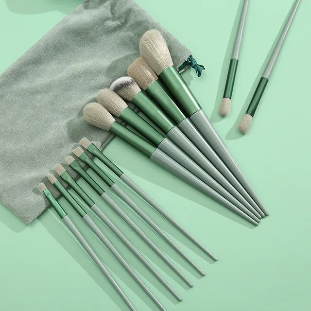 13 PCS Makeup Brushes Set Eye Shadow Foundation Women Cosmetic Brush Eyeshadow Blush Beauty Soft Make Up Tools Bag - Green wi