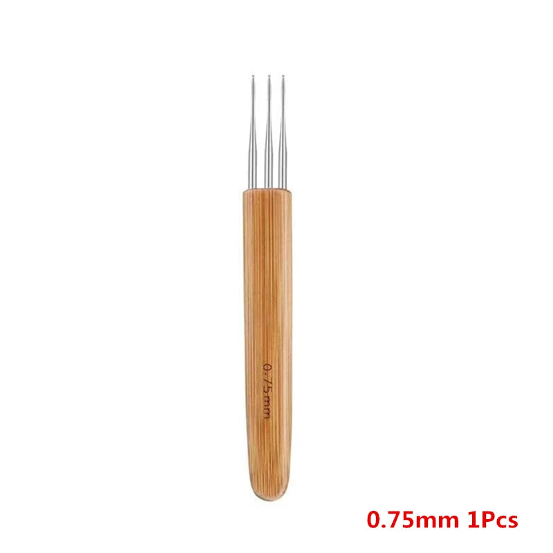 1Pc 0.5mm/0.75mm Dreadlock Crochet Hook Wood Crochet Needles Hair Dreadlocks Tool for Braid Craft - 0.75mm 3 hook