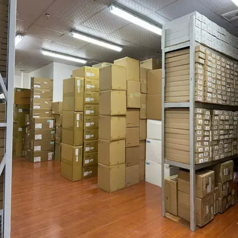 ICL7106CM44 ICL7106