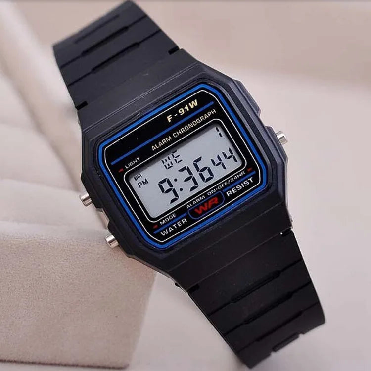 Women Men Unisex Watch Gold Silver Black Vintage LED Digital Sports Military Wristwatches Electronic Digital Present Gift Mal