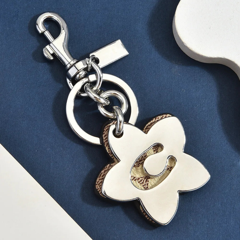 Signature Canvas Gold Heart Bag Charm Monogram Letter C Designer Purse Pendant Luxury Handbag Upgrade Personalized Gift For H