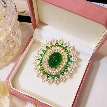 Vintage Emerald Oval Sunflower Brooch for Women Green Crystal Sunburst Lapel Pins Floral Design Wedding Party Art Deco Jewelr