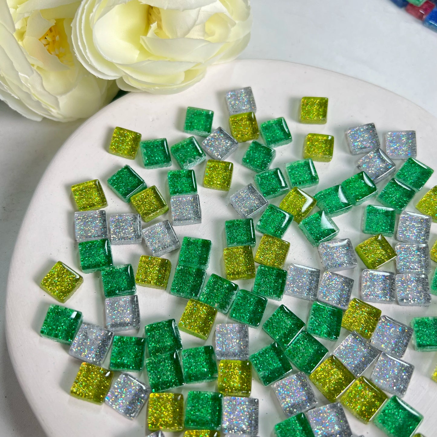 Mosaic Tiles for Crafts Blue Shine Assorted Color 50pcs Glass Glitter Mosaic Supplies Pieces Bulk Square Shape Home Decoratio
