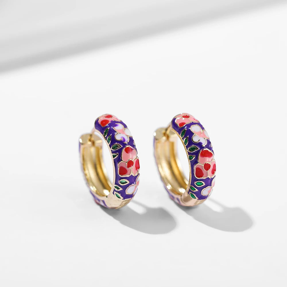 Vintage Enamel Flowers Cute Huggies Hoop Earrings for Women Classic Colorful Engraved Round Circle Ear Buckle Retro Brincos -
