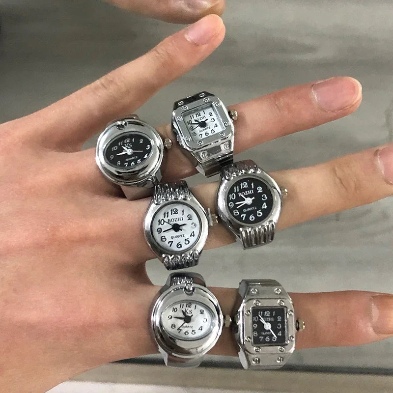 Vintage Punk Finger Watch Mini Elastic Strap Alloy Watches Couple Rings Jewelry Clock Retro Roman Quartz Watch Rings Women Me