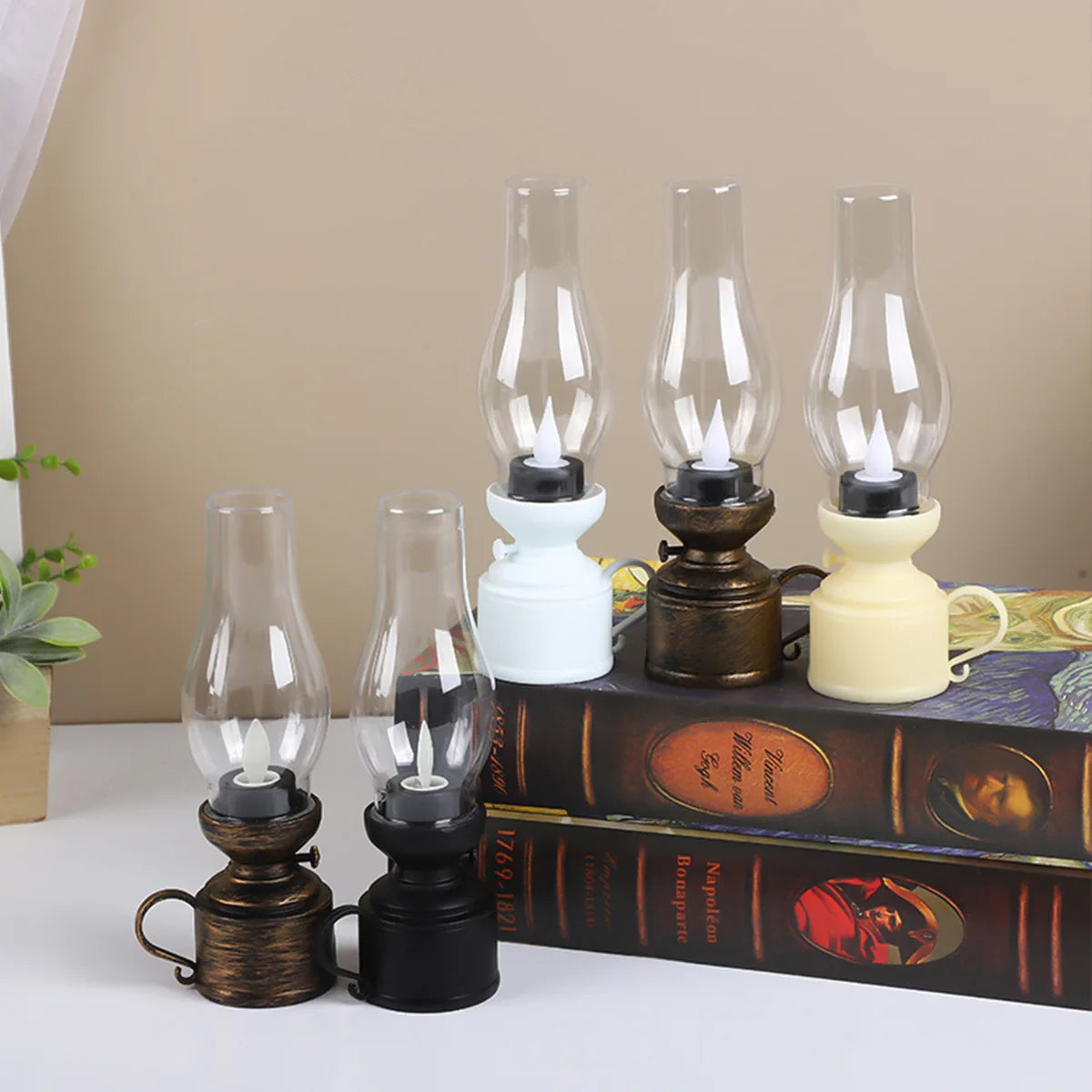 Vintage Lantern Retro Design LED Hanging Oil Lamp Battery Operated Decorative for Home Holiday Christmas Gifts Home Decor