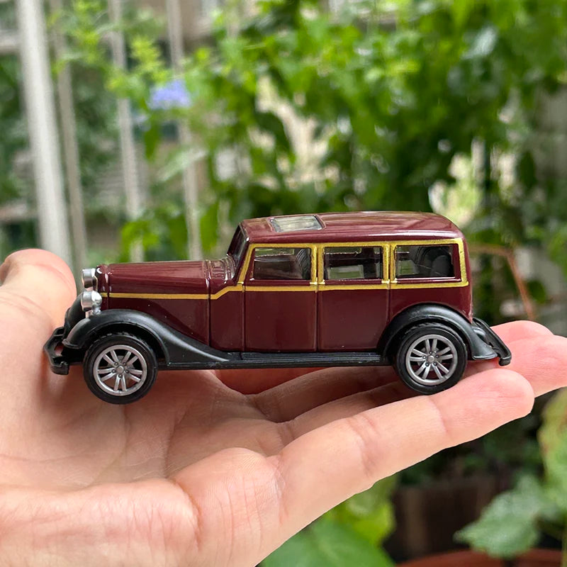 1:43 Alloy Vintage Diecast Car Model Car Classic Cadillacs V8 Pull Back Car Model Miniature Vehicle Replica Gift For Kids Adu