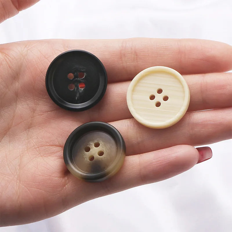 40Pcs Brown Resin Sewing Buttons Bulk Sewing Replacement Buttons for Sewing Crafts Clothes Decorations