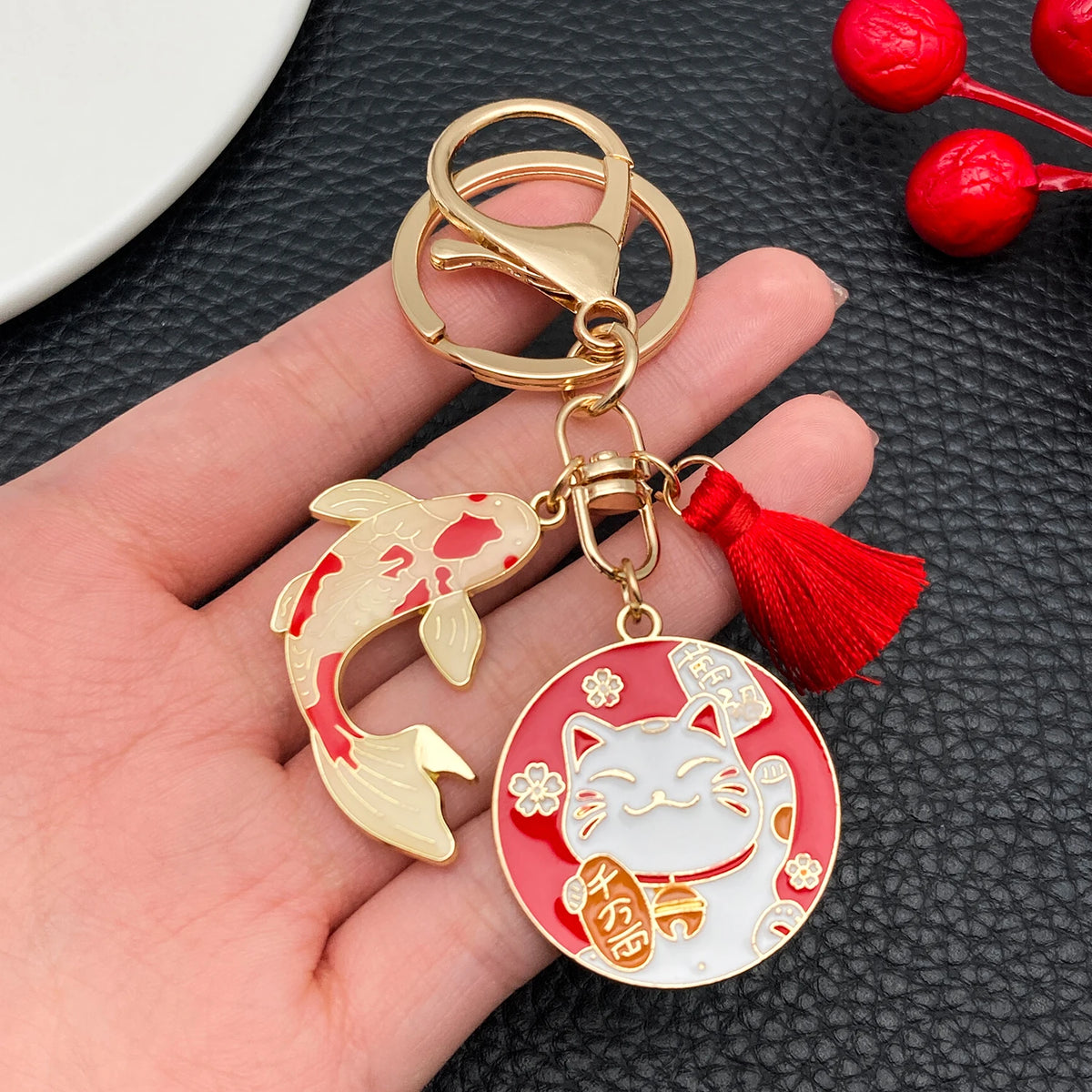 Gift Bag, Japanese Maneki-neko Keychain, Koi Fish Car Pendant, Alloy Lucky Charm, Cute Gift for Students, Creative Keychain G