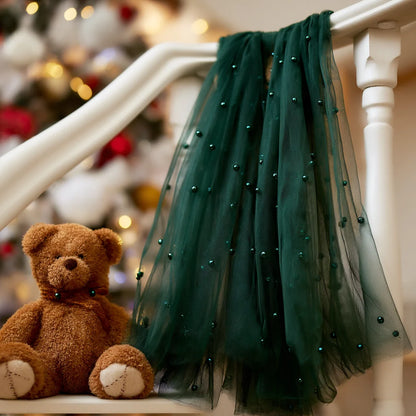 An elegant 6.56-foot six-color pearl table runner, perfect for wedding parties and events, and an ideal Christmas decoration.