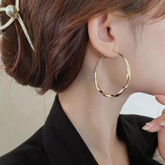 5cm Twist Metal Hoop Earrings for Women Geometric Personality Round Circle Dangle Drop Earrings Simple Party Golden Jewelry G