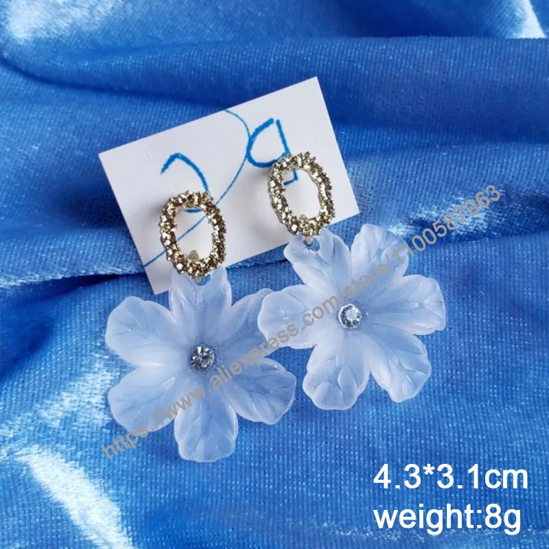 Pure White Women's Dangle Earrings Blooming Flower Acrylic Enamel Butterfly Imitation Pearl Heart Hanging Earrings Elegant Br