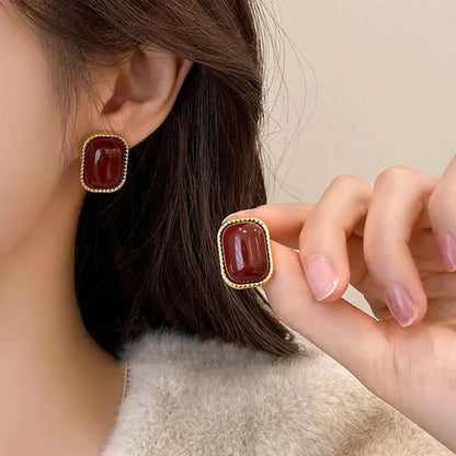 Vintage Enamel Wine Red Metal Stud Earrings for Women Fashion Geometric Square Earrings Elegant Wedding Jewelry Accessories
