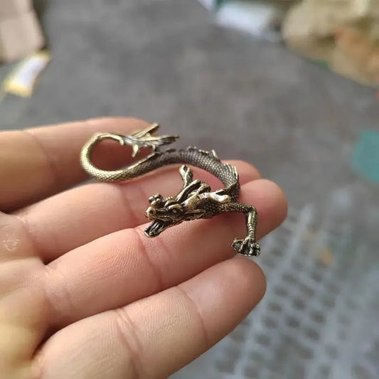 Vintage Brass Chinese Zodiac Dragon Miniature Statue Desktop Ornament Chinese Mythical Beast Figurine Retro Home Decor Craft