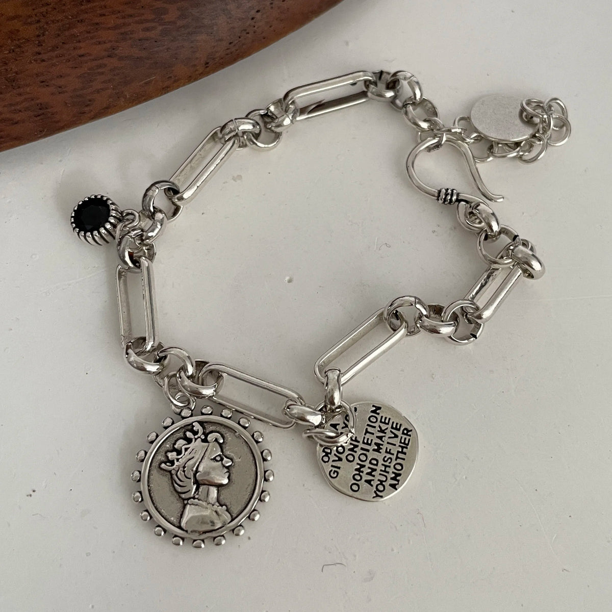 100% Solid 925 Sterling Silver Metal Bracelet for Women Vintage Handmade Simple Retro Heart Chain Bracelet Birthday Gift Part
