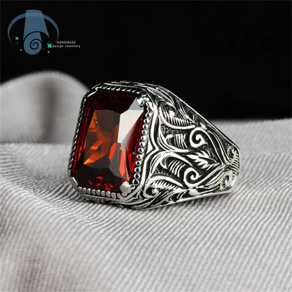 Vintage Alloy Vine Totem Ring with Green Crystal Fashion Jewelry for Women Gift Idea for Daily Use Special Occasion