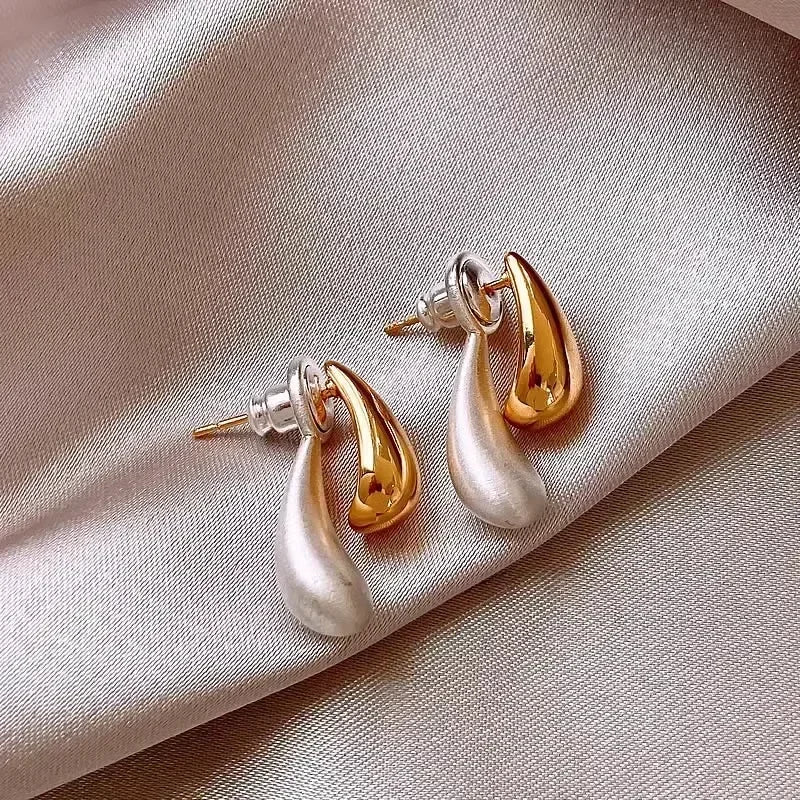 Vintage Geometry Irregular Eardrop Personality Asymmetry Dripping Oil Earrings for Women Fashion Daily Commuting Jewelry Gift
